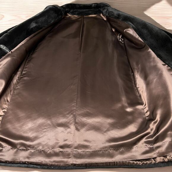 Vintage Women’s 1960’s Faux Fur Coat Size XL/XXL - Picture 6 of 12